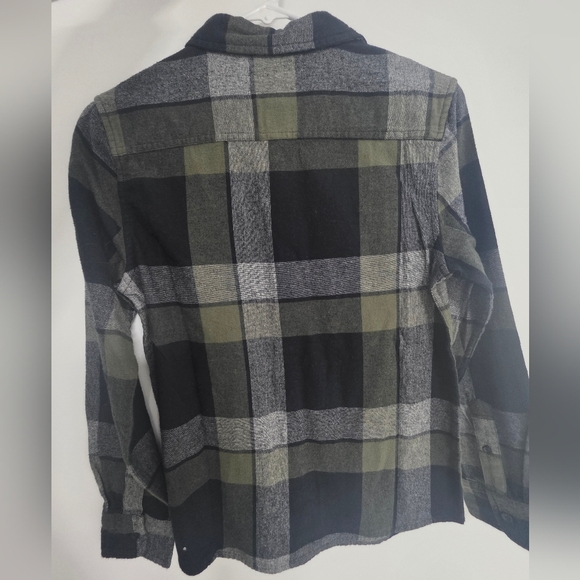 NWT Boys Size Medium Urban Pipeline Button Down Shirt - Picture 3 of 4